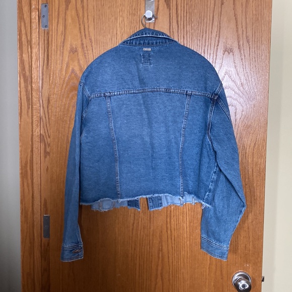 Billabong cropped jean jacket - Picture 3 of 4